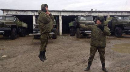 Об армейских "забавах": "...тот в цирке не смеётся"