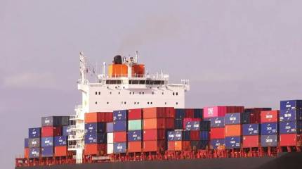 Наш СМП помог контейнеровозу установить рекорд при переходе из КНР в Британию