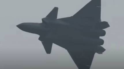 Китай ускоряет модернизацию вооружения для своих ВВС, включая истребители пятого поколения J-20