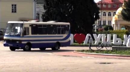 В Луцке захвачен автобус: чем это напоминает подобные преступления в СССР
