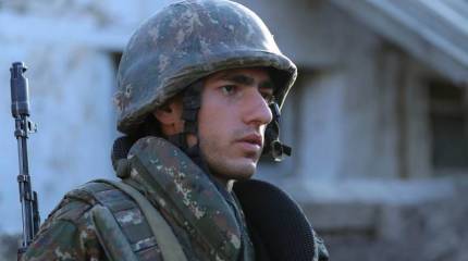 «Три гаубицы, три грузовика, два танка»: Минобороны Азербайджана сообщило об уничтожении техники противника за сутки