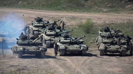 Киев перебросил к линии разграничения на Луганском направлении более 40 танков Т-64