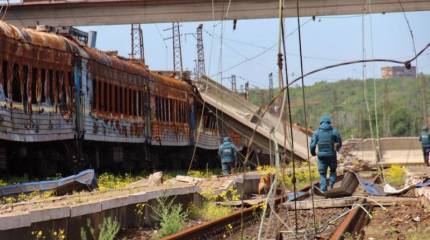 Четыре сапёра МЧС ДНР пострадали при детонации боеприпаса при разминировании «Азовстали»