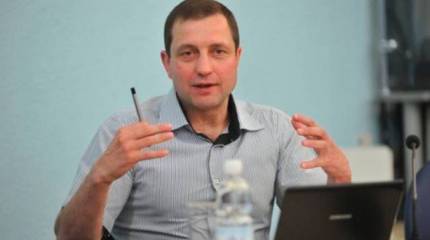 Эксперт: Киев может обойти запрет на приобретение летальных вооружений