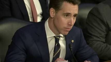 Американский сенатор Хоули призвал прекратить военную помощь Украине ради защиты Тайваня