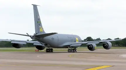 Обнародованы фото всех членов экипажа упавшего в Ираке летающего танкера СШ