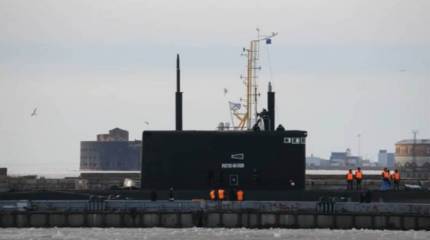 «Могла находиться у острова Крит и следить за авианосцем ВМС США»: представлены некоторые подробности «потери» подлодки ВМФ РФ натовскими кораблями