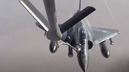 «Бессмысленная операция»: в Sohu оценили появление самолётов Mirage 2000 и KC-135 ВВС Франции у границ РФ