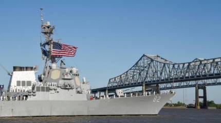 Новый кораблестроительный план ВМС США: старые крейсеры и авианосцы спишут