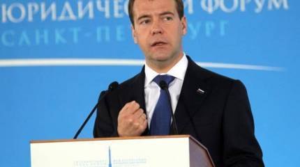 Medvedev rechaza el modelo de "capitalismo de estado"