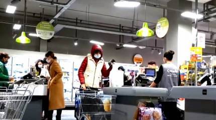 Заморозка цен на продукты питания: насколько это реально и как поможет России