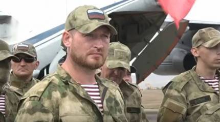 Очередная группа добровольцев вылетела из аэропорта Грозного в зону проведения спецоперации