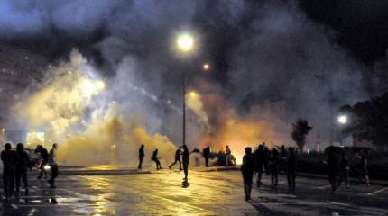 Власти Франции призвали чиновников ЕС не учить их управлению полицией