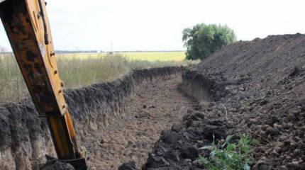 Украина выкопала уже 80 километров противотанкового рва на границе с Россией