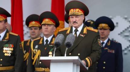 Разрешит ли Лукашенко ввести войска РФ на Украину с территории РБ - рассуждают в белорусской оппозиционной прессе