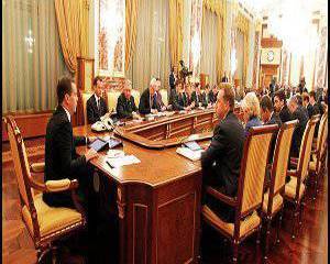 Кто-то должен уйти: либо правительство, либо народ