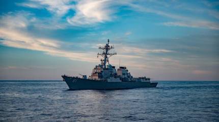 Заместителя командира эсминца типа «Арли Бёрк» отстранили от службы за отказ от вакцинации «по религиозным убеждениям»