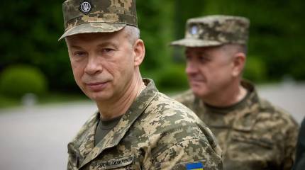 Сырского могут отправить на подготовку новых генералов ВСУ