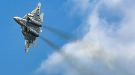 Российские лётчики показали завораживающий высший пилотаж на истребителях Су-57