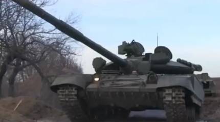 Показаны кадры поражения ВС РФ танка Т-64 ВСУ с последующей детонацией боекомплекта