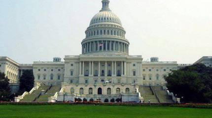 СМИ: принятый в США «Акт о поддержке Украины» – клин в отношения между Вашингтоном и Москвой