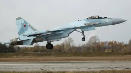 ОАК передала ВКС РФ новую партию истребителей Су-35С