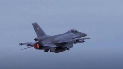 Макет авиабомбы упал на польский город во время полёта истребителя F-16