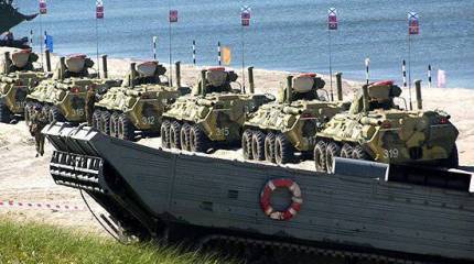 До конца года соединения ЗВО получат более 100 новых бронетранспортеров