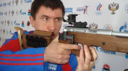 Российские биатлонисты с отечественными винтовками от "Калашникова"