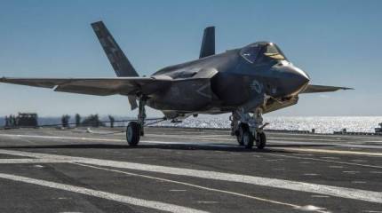 США предлагают Индии свой проект перспективного авианосца и свои палубные истребители