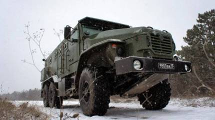 Бронированная машина "Урал-ВВ" во Внутренних войсках МВД России в Крыму