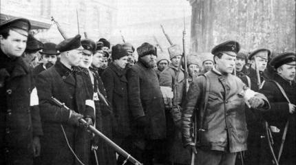 Вверх и в темноту уходит нить