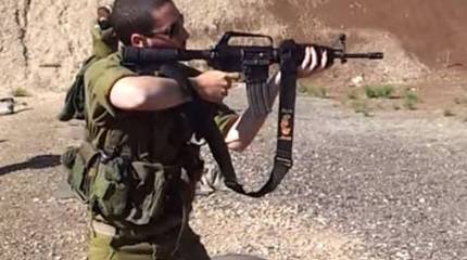 Во время песчаной бури с военной базы в Израиле похищены десятки винтовок M16