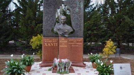 В Испании торжественно открыли памятник советскому разведчику Хаджи-Умару Мамсурову