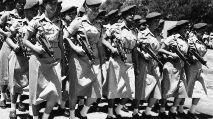 «Узи» — человек и автомат