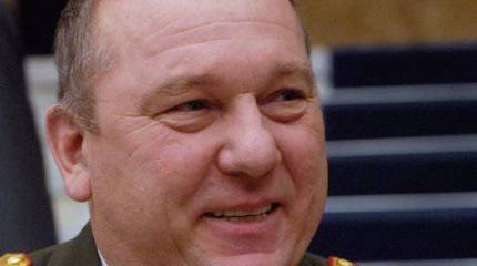 15 февраля командующему ВДВ генерал-лейтенанту Владимиру Шаманову исполнилось  55 лет. Интервью с генералом