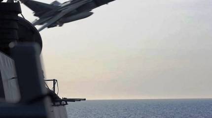 Видео пролётов Су-24, напугавших экипаж «Портера»