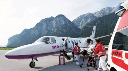 В Жешув массово прибывают медицинские самолёты для эвакуации раненых с Украины