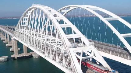 В России стартуют продажи билетов на пассажирские поезда в Крым