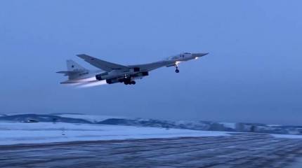 Российские самолёты Ту-160 «Белый лебедь» совершили длительный полёт над водами Северного Ледовитого океана