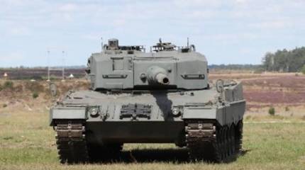 Немецкая компания Rheinmetall поставит Чехии танки Leopard 2A4 и БРЭМ Buffalo в обмен на Т-72 для Украины