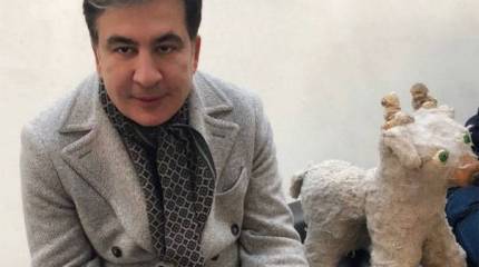 Саакашвили заявил, что Порошенко собрался менять Крым на членство в НАТО