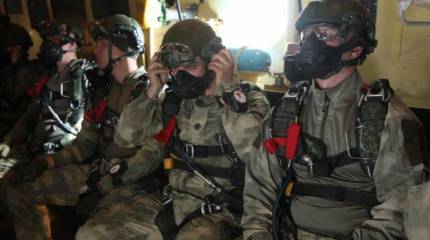 «С шести километров»: Российские десантники провели высотное десантирование