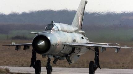 Летчик из армии Асада сбежал из Сирии на истребителе