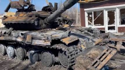 Украинская группировка пытается удержаться на Марьинско-Авдеевском рубеже, чтобы не отступить в чистое поле