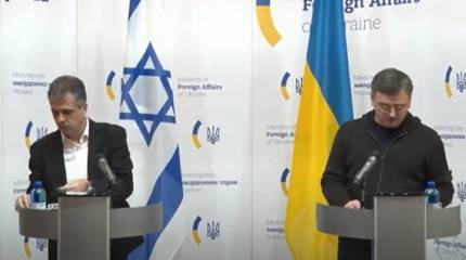 Включенные в Киеве звуки сирены воздушной тревоги во время визита главы МИД Израиля не повлияли на израильский отказ в поставках систем ПРО Украине