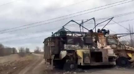 Показаны кадры очередной «дороги смерти» с уничтоженной техникой ВСУ между Гоголевкой и Рубанщиной Курской области