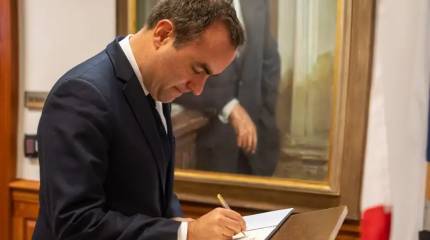 Правительство Франции может «реквизировать» персонал и оборудование промышленных предприятий для военных нужд