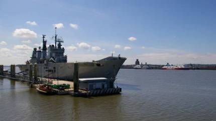 Минобороны Великобритании продало авианосец «Арк Ройал» на металлолом