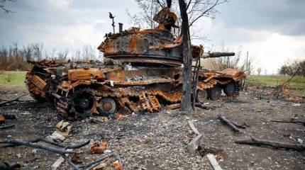 Новый скандал на Украине: вещи погибших солдат обнаружены в скотомогильнике